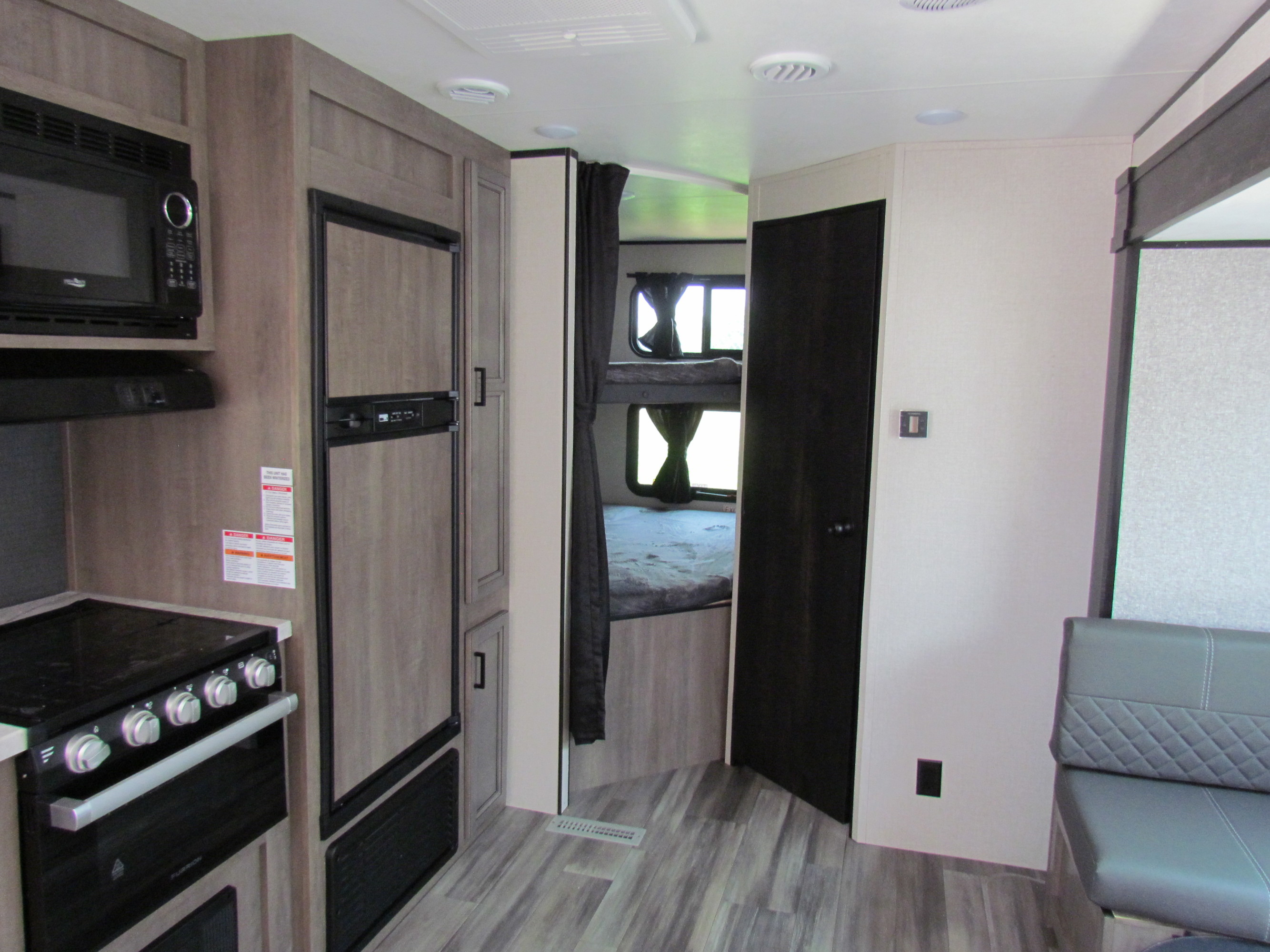 47 West Trailers 268 Layton #2